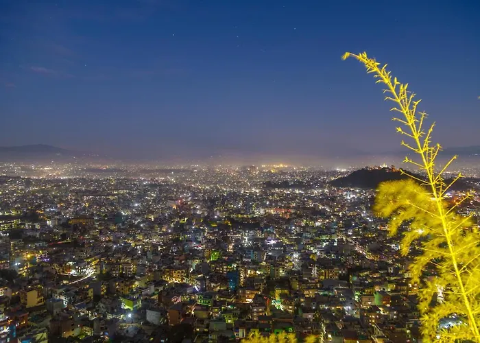 Himalaya Queen Bee Resort 3* カトマンズ